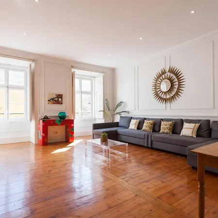 Tejo Vintage Three-bedroom - By Lu Holidays