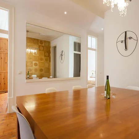 Tejo Vintage Three-bedroom - By Lu Holidays Apartament Lizbona